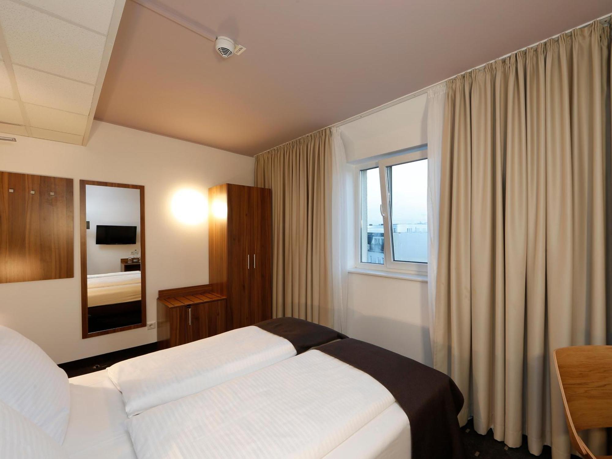 B&B Hotel Berlin City-Ost المظهر الخارجي الصورة